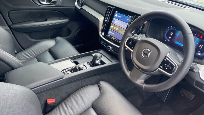 Volvo V60 2.0 B4P Plus Dark 5dr Auto [7 speed] Petrol Estate